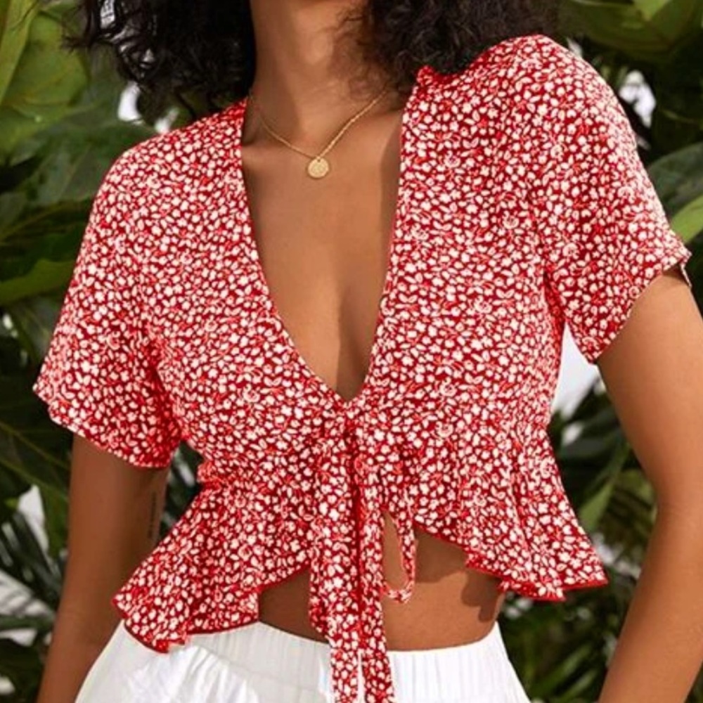 Tie front ruffle hem ditsy floral top